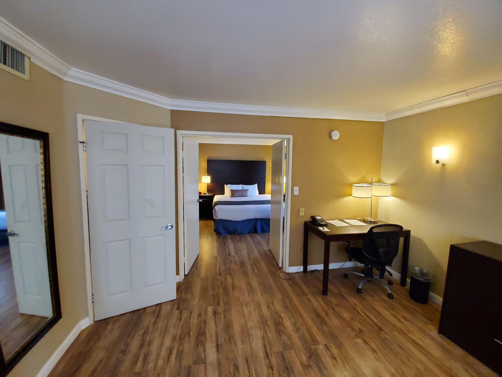 Hotel D'Lins Ontario Airport Экстерьер фото